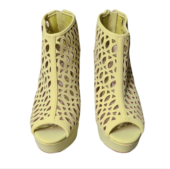 Anne Michelle Assasin Bootie Heels - Picture 2 of 6